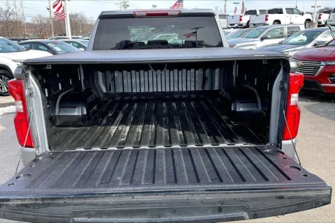 More photos of 2021 Chevrolet Silverado 1500 Custom at Cable Dahmer Chevrolet of Kansas City, MO