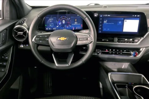 More photos of 2025 Chevrolet Equinox LT at Cable Dahmer Chevrolet of Kansas City, MO