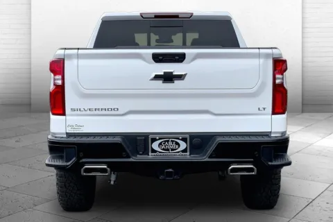 More photos of 2026 Chevrolet Silverado 1500 LT Trail Boss at Cable Dahmer Chevrolet of Kansas City, MO