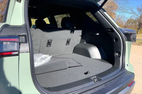 More photos of 2026 Chevrolet Equinox LT at Cable Dahmer Chevrolet of Kansas City, MO