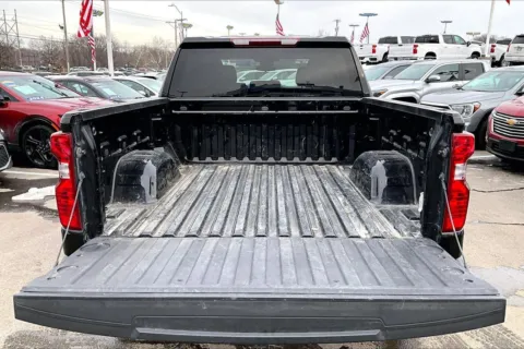 More photos of 2022 Chevrolet Silverado 1500 Custom at Cable Dahmer Chevrolet of Kansas City, MO