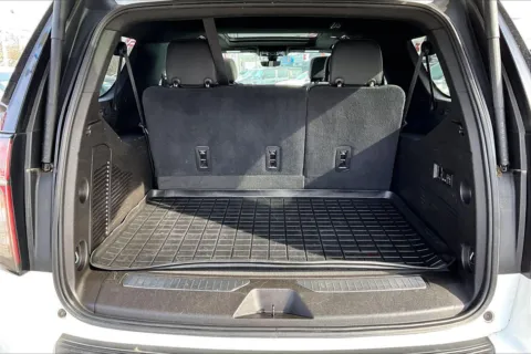 More photos of 2021 Chevrolet Suburban Premier at Cable Dahmer Chevrolet of Kansas City, MO