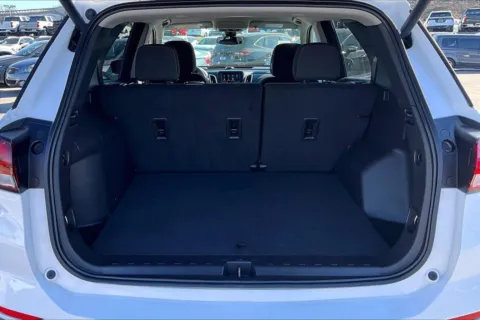 More photos of 2024 Chevrolet Equinox LT at Cable Dahmer Chevrolet of Kansas City, MO