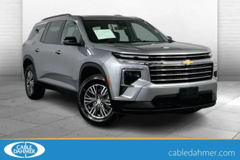 Gray 2024 Chevrolet Traverse LT for sale in Kansas City, MO