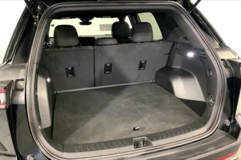 More photos of 2025 Chevrolet Equinox LT at Cable Dahmer Chevrolet of Kansas City, MO