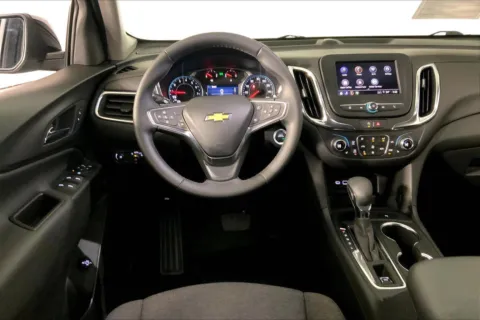 More photos of 2024 Chevrolet Equinox LT at Cable Dahmer Chevrolet of Kansas City, MO