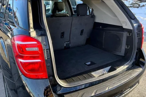 More photos of 2016 Chevrolet Equinox LT at Cable Dahmer Chevrolet of Kansas City, MO