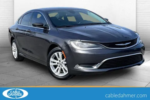 Gray 2016 Chrysler 200 Limited for sale in Kansas City, MO