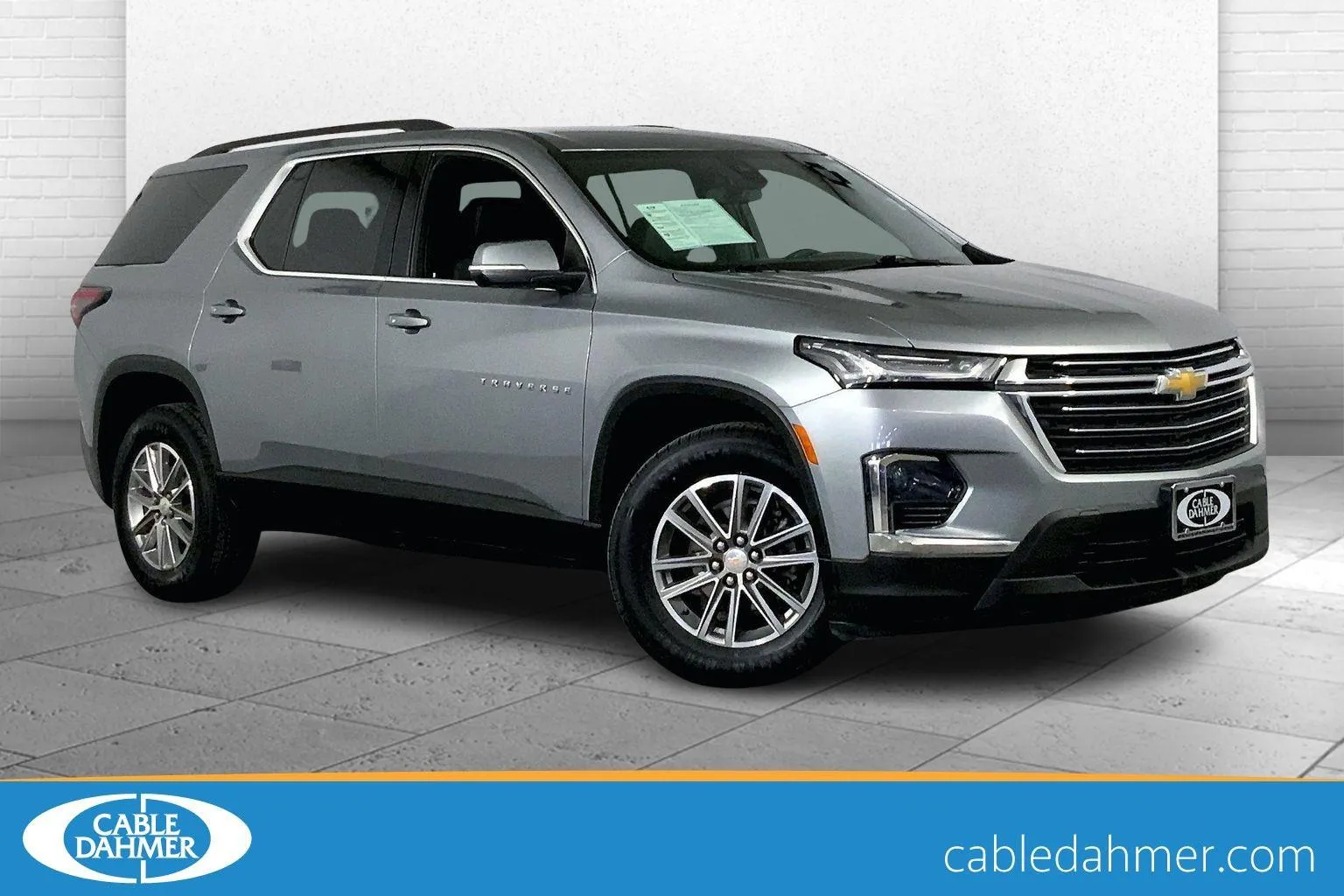 Gray 2023 Chevrolet Traverse LT Leather for sale in Kansas City, MO