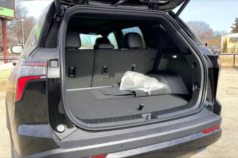 More photos of 2026 Chevrolet Equinox RS at Cable Dahmer Chevrolet of Kansas City, MO