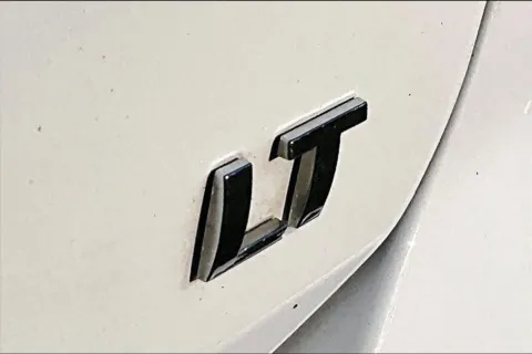 More photos of 2018 Chevrolet Equinox LT at Cable Dahmer Chevrolet of Kansas City, MO