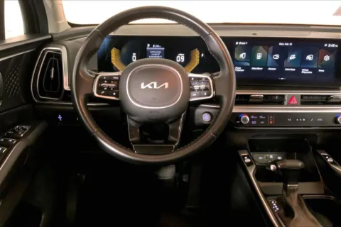 More photos of 2024 Kia Sorento S at Cable Dahmer Chevrolet of Kansas City, MO