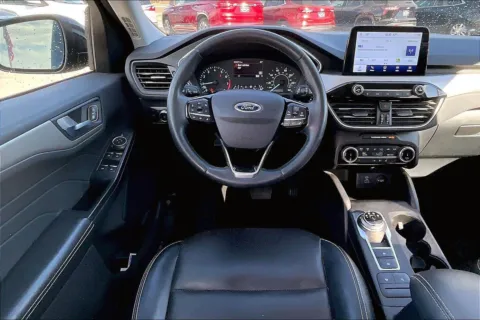 More photos of 2022 Ford Escape SEL at Cable Dahmer Chevrolet of Kansas City, MO
