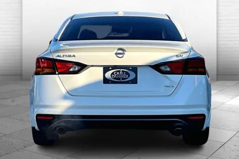 Another view of 2019 Nissan Altima 2.5 SR for sale in Kansas City, MO at Cable Dahmer Chevrolet of Kansas City