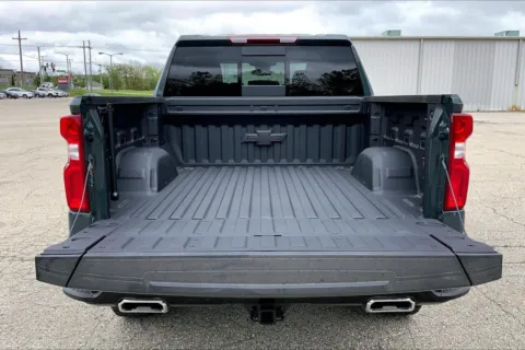 More photos of 2025 Chevrolet Silverado 1500 LT Trail Boss at Cable Dahmer Chevrolet of Kansas City, MO