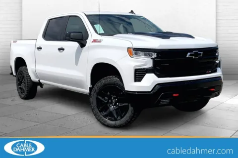 White 2025 Chevrolet Silverado 1500 LT Trail Boss for sale in Kansas City, MO