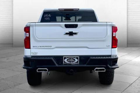 More photos of 2025 Chevrolet Silverado 1500 LT Trail Boss at Cable Dahmer Chevrolet of Kansas City, MO