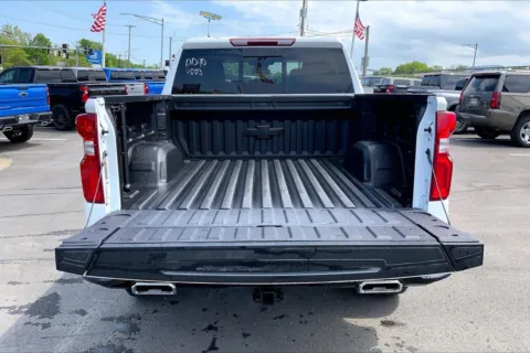 More photos of 2025 Chevrolet Silverado 1500 LT Trail Boss at Cable Dahmer Chevrolet of Kansas City, MO