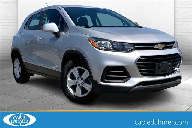 Silver 2019 Chevrolet Trax LS for sale in Kansas City, MO