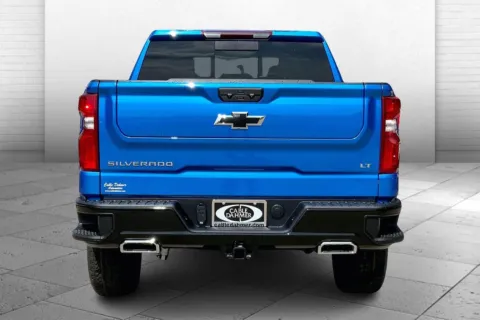 More photos of 2025 Chevrolet Silverado 1500 LT Trail Boss at Cable Dahmer Chevrolet of Kansas City, MO