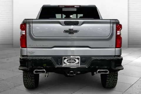 More photos of 2025 Chevrolet Silverado 1500 LT Trail Boss at Cable Dahmer Chevrolet of Kansas City, MO