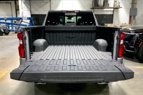 More photos of 2025 Chevrolet Silverado 1500 LT Trail Boss at Cable Dahmer Chevrolet of Kansas City, MO