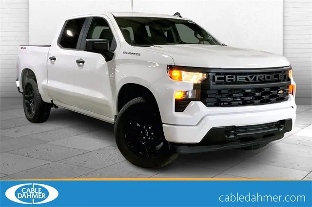 White 2025 Chevrolet Silverado 1500 Custom for sale in Kansas City, MO
