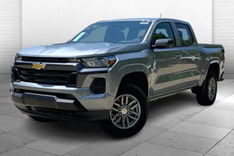 Photos of 2025 Chevrolet Colorado 4WD LT for sale in Kansas City, MO at Cable Dahmer Chevrolet of Kansas City
