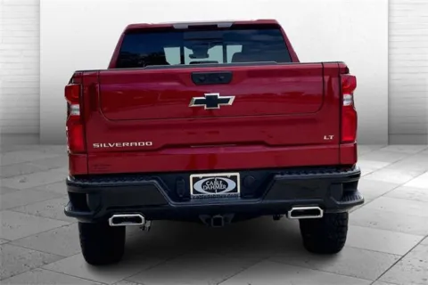 More photos of 2025 Chevrolet Silverado 1500 LT Trail Boss at Cable Dahmer Chevrolet of Kansas City, MO