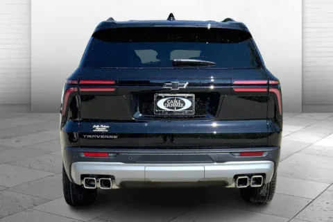 More photos of 2025 Chevrolet Traverse AWD LT at Cable Dahmer Chevrolet of Kansas City, MO