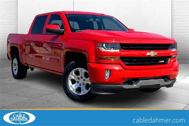 Red 2018 Chevrolet Silverado 1500 LT for sale in Kansas City, MO