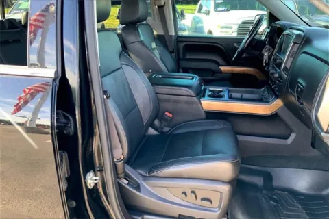 More photos of 2015 Chevrolet Silverado 1500 LTZ at Cable Dahmer Chevrolet of Kansas City, MO