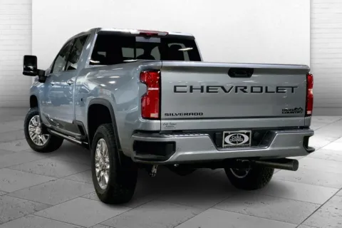 Another view of 2025 Chevrolet Silverado 2500HD High Country for sale in Kansas City, MO at Cable Dahmer Chevrolet of Kansas City