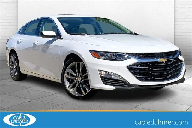 White 2025 Chevrolet Malibu 2LT for sale in Kansas City, MO