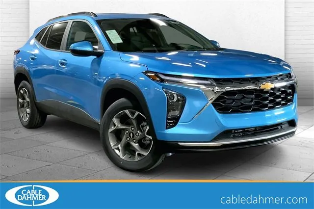 Blue 2025 Chevrolet Trax LT for sale in Kansas City, MO
