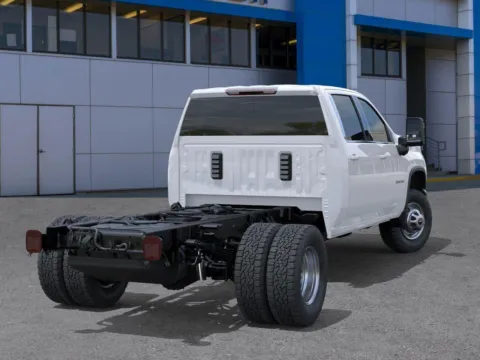 More photos of 2025 Chevrolet Silverado 3500HD CC Work Truck at Cable Dahmer Chevrolet of Kansas City, MO