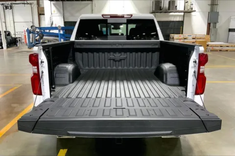 More photos of 2025 Chevrolet Silverado 1500 LT Trail Boss at Cable Dahmer Chevrolet of Kansas City, MO