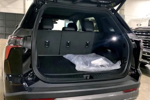 More photos of 2026 Chevrolet Equinox ACTIV at Cable Dahmer Chevrolet of Kansas City, MO