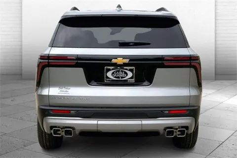 More photos of 2025 Chevrolet Traverse LT at Cable Dahmer Chevrolet of Kansas City, MO