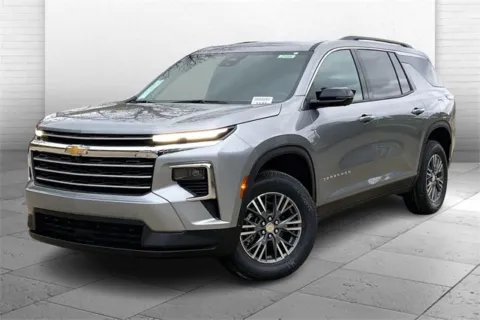 Photos of 2025 Chevrolet Traverse LT for sale in Kansas City, MO at Cable Dahmer Chevrolet of Kansas City