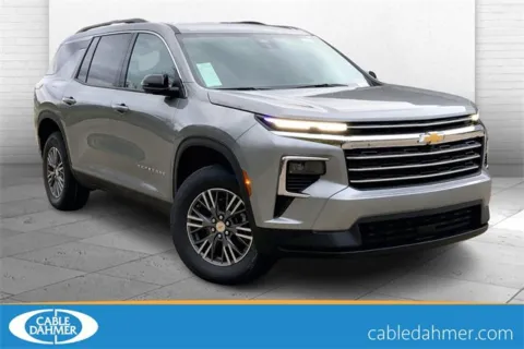 Gray 2025 Chevrolet Traverse LT for sale in Kansas City, MO