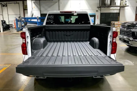 More photos of 2025 Chevrolet Silverado 1500 LT at Cable Dahmer Chevrolet of Kansas City, MO