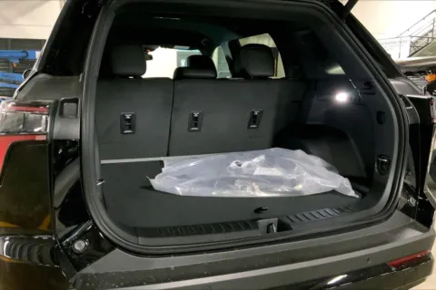 More photos of 2026 Chevrolet Equinox FWD RS at Cable Dahmer Chevrolet of Kansas City, MO