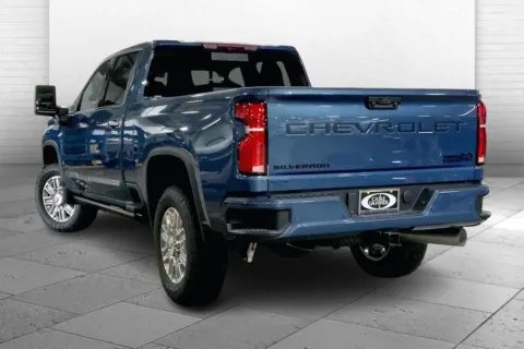 Another view of 2025 Chevrolet Silverado 2500 HD High Country for sale in Kansas City, MO at Cable Dahmer Chevrolet of Kansas City