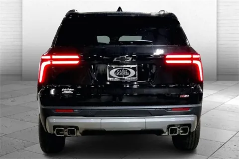 More photos of 2025 Chevrolet Traverse Z71 at Cable Dahmer Chevrolet of Kansas City, MO