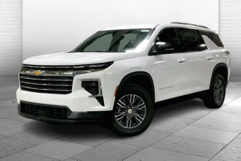 Photos of 2026 Chevrolet Traverse AWD LT for sale in Kansas City, MO at Cable Dahmer Chevrolet of Kansas City