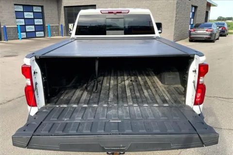 More photos of 2022 Chevrolet Silverado 2500 HD High Country at Cable Dahmer Chevrolet of Kansas City, MO