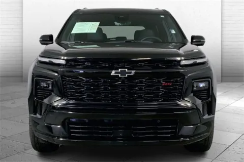 Photos of 2024 Chevrolet Traverse RS for sale in Kansas City, MO at Cable Dahmer Chevrolet of Kansas City