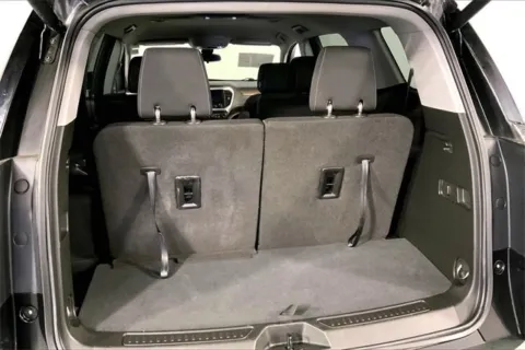 More photos of 2023 GMC Acadia SLE at Cable Dahmer Chevrolet of Kansas City, MO