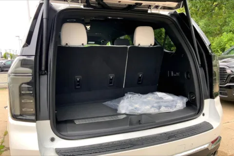 More photos of 2025 Chevrolet Tahoe Premier at Cable Dahmer Chevrolet of Kansas City, MO
